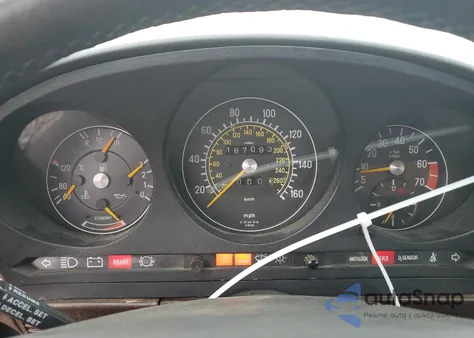 1986 Mercedes-Benz 560 Sl z USA, uszkodzony, nr VIN WDBBA48D9GA035630